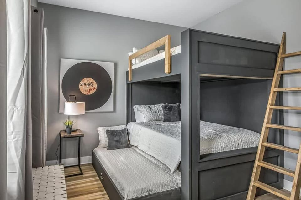 Bed, Bedroom, bunk bed