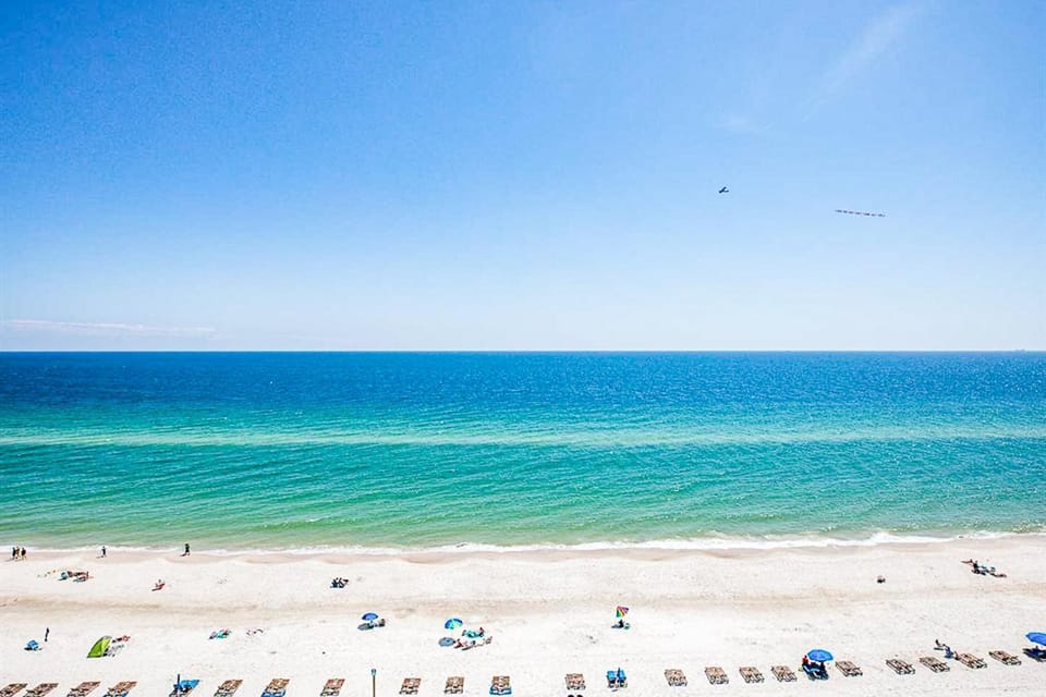 Crystal Shores West PH1403 Apartment in West Beach