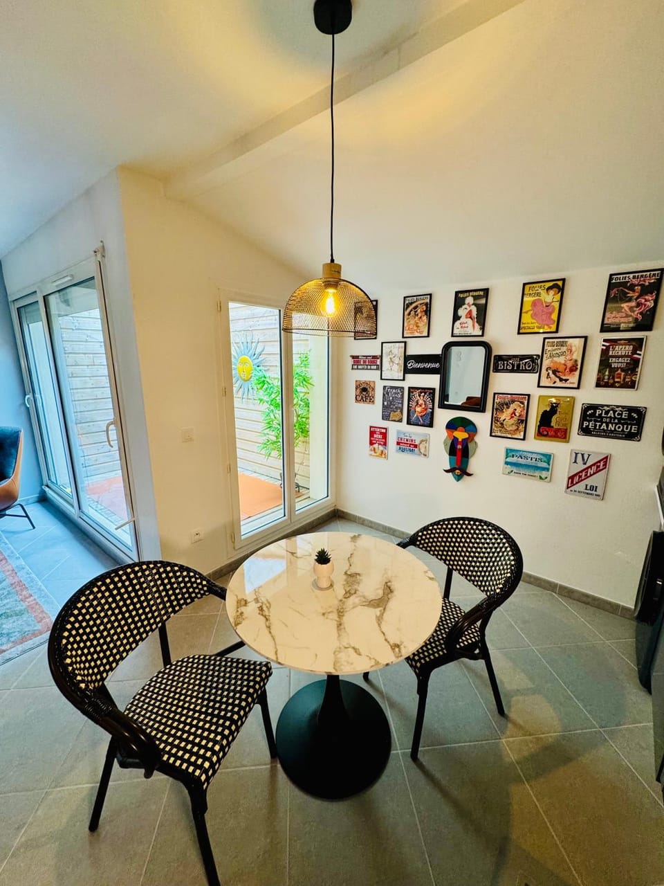 Seating area