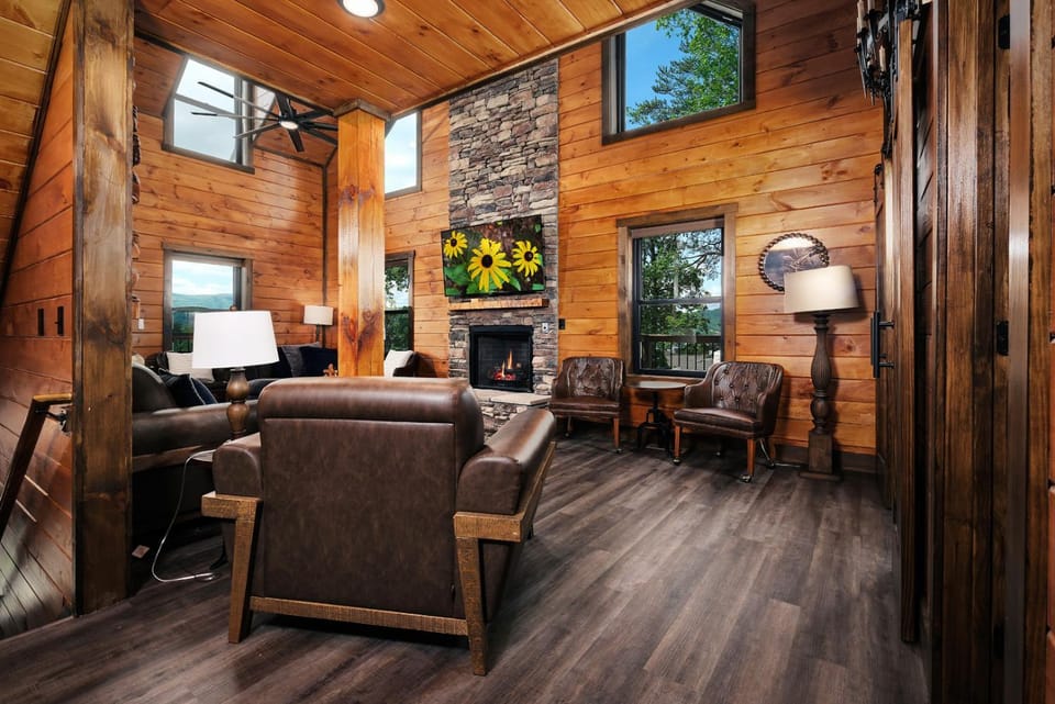 Saving Grace Where the Mountains Save the Day Chalet in Pigeon Forge