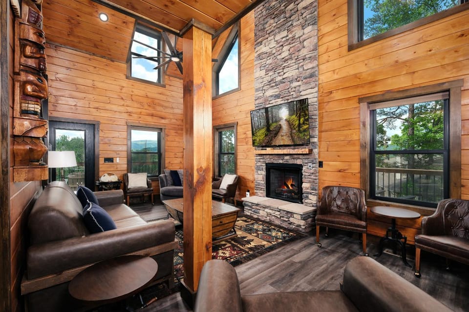 Saving Grace Where the Mountains Save the Day Chalet in Pigeon Forge