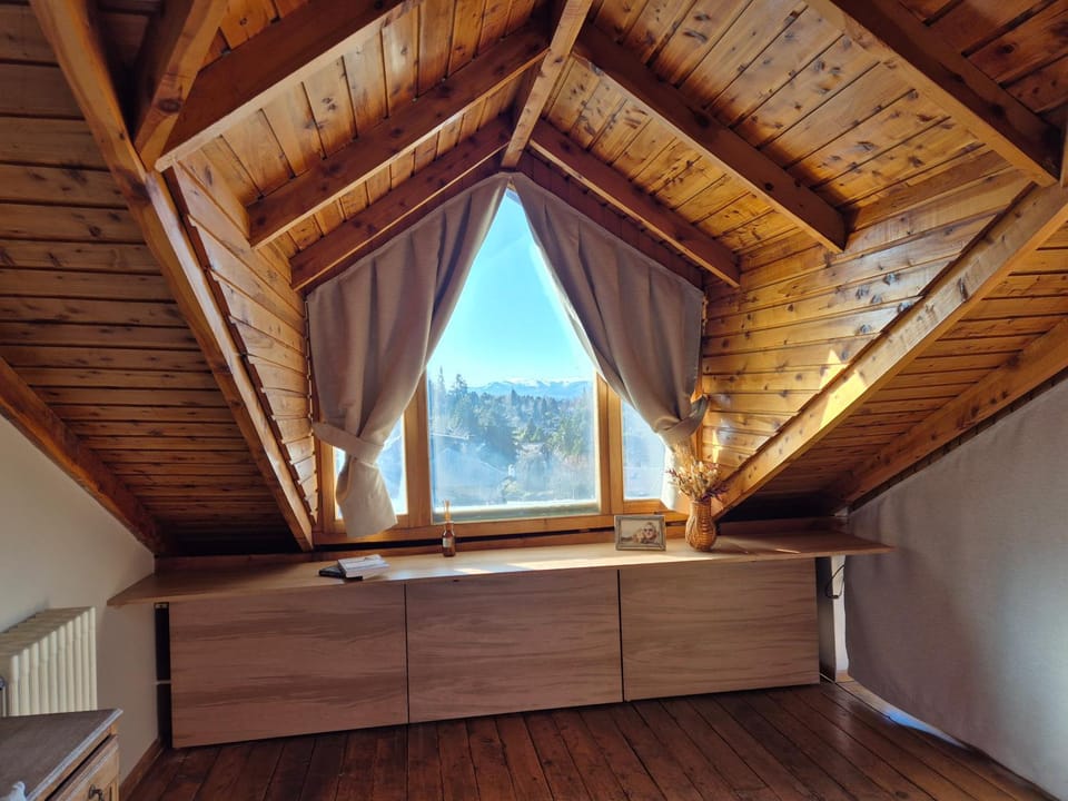 Casa Suiza, vistas panorámicas al lago, ciudad y montañas !! Chalet in San Carlos Bariloche