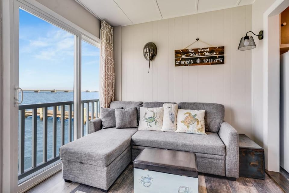 The Pearl at Marsh Island Apartment in Chincoteague Island