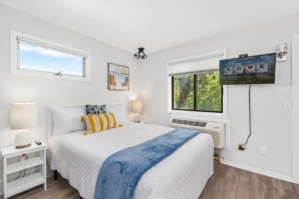 Assateague Inn 100-2R Apartment in Chincoteague Island