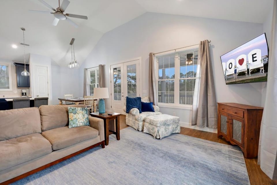 The Feathered Nest House in Chincoteague Island