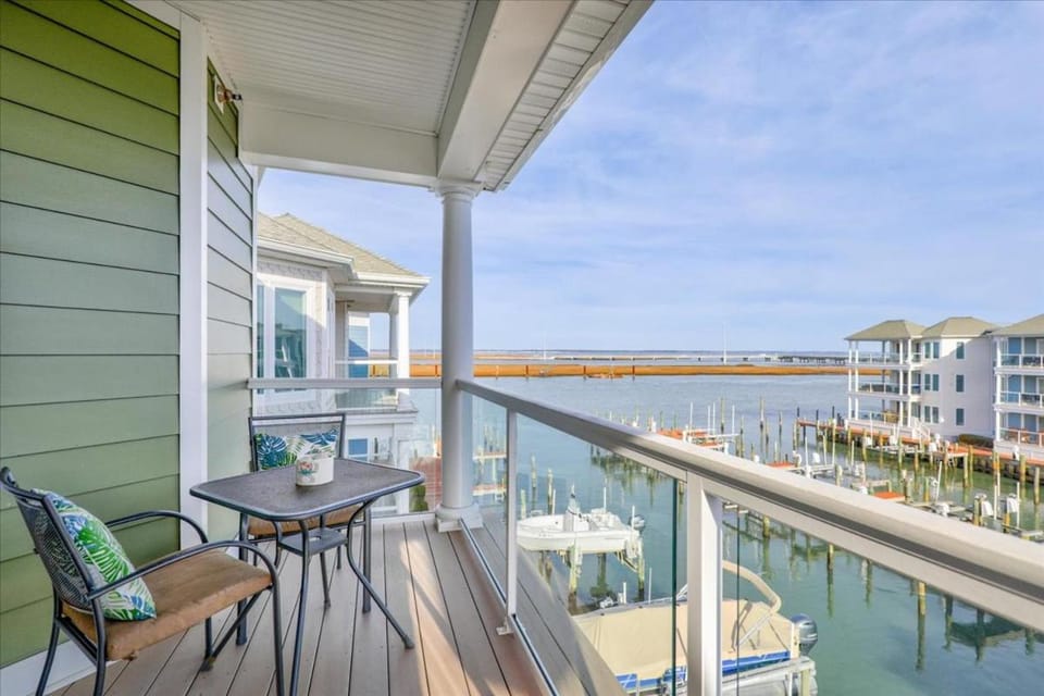 Sunset Bay Villa 306 - Our Pleasure Apartment in Chincoteague Island