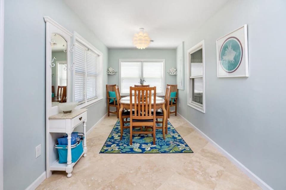 Albion House in Chincoteague Island