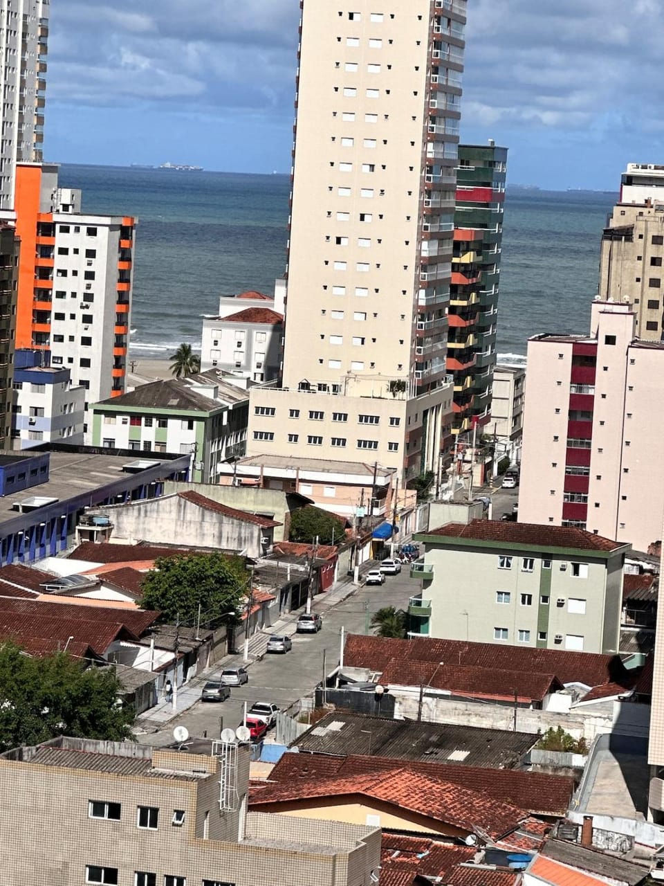 City view, Sea view