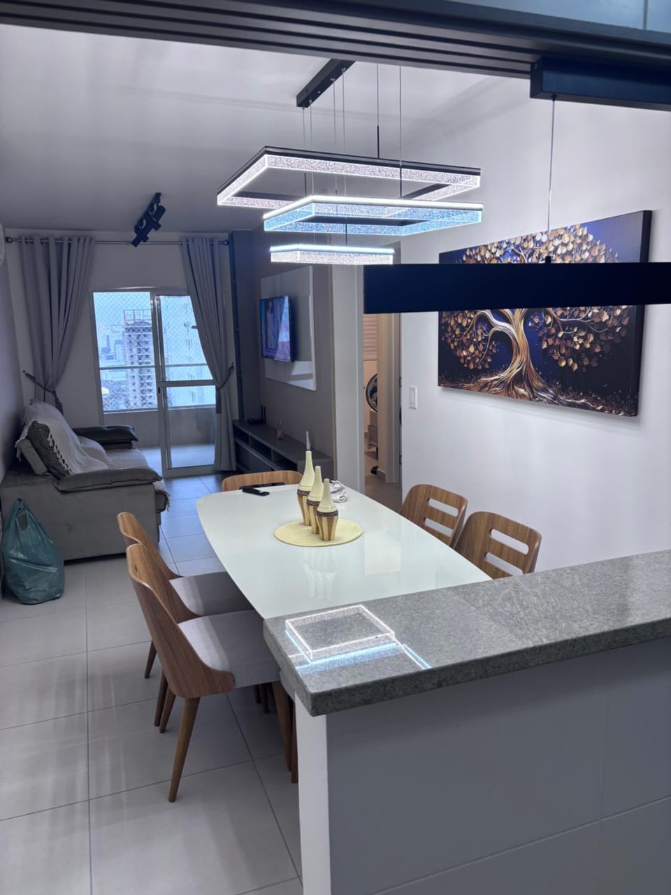 TV and multimedia, Living room, Seating area, Dining area
