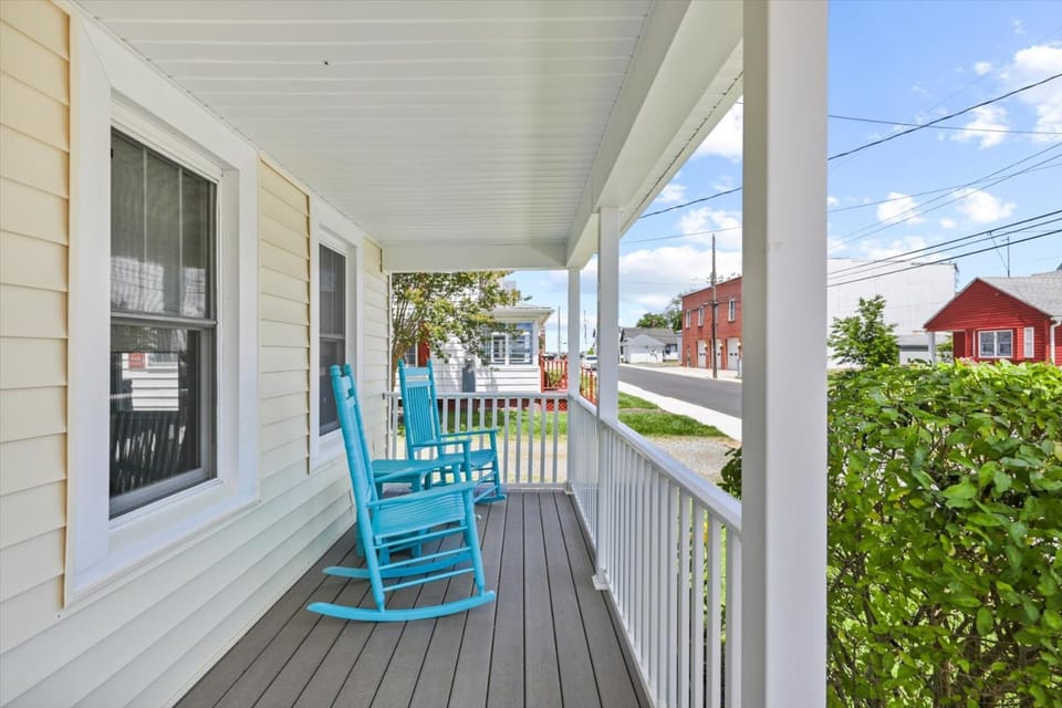 Precious Time House in Chincoteague Island