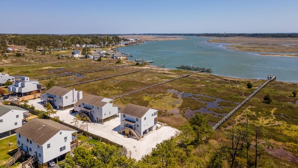 Pony Swim Crossing House in Chincoteague Island