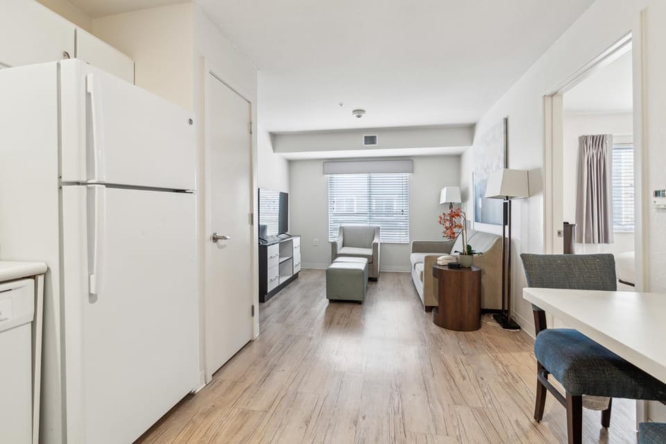 Simplicity At the Rim 1207 I Spacious 1 Bed 1 Bth Apartment in San Antonio