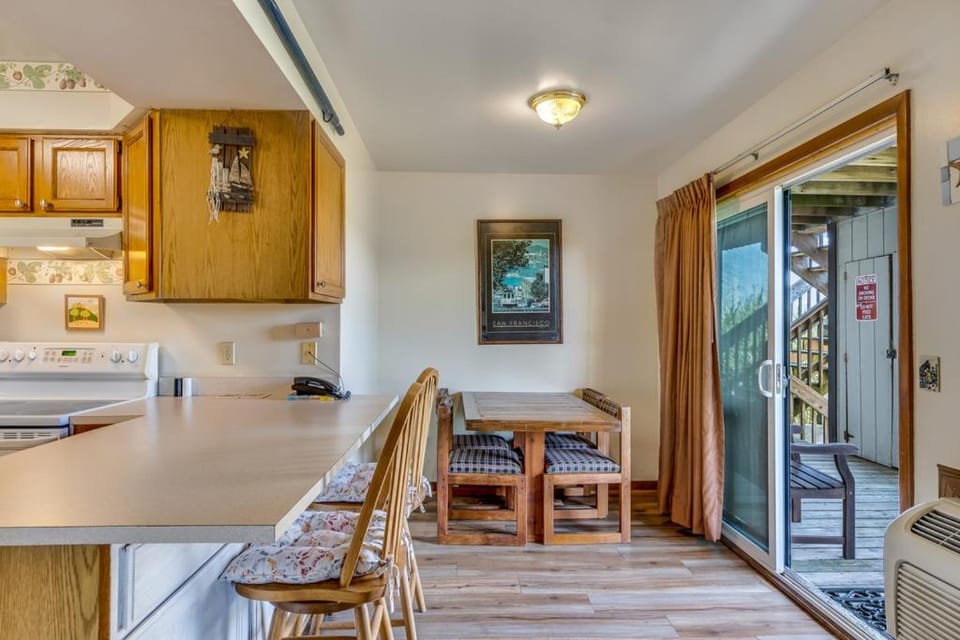 Assateague Inn 107-A Apartment in Chincoteague Island