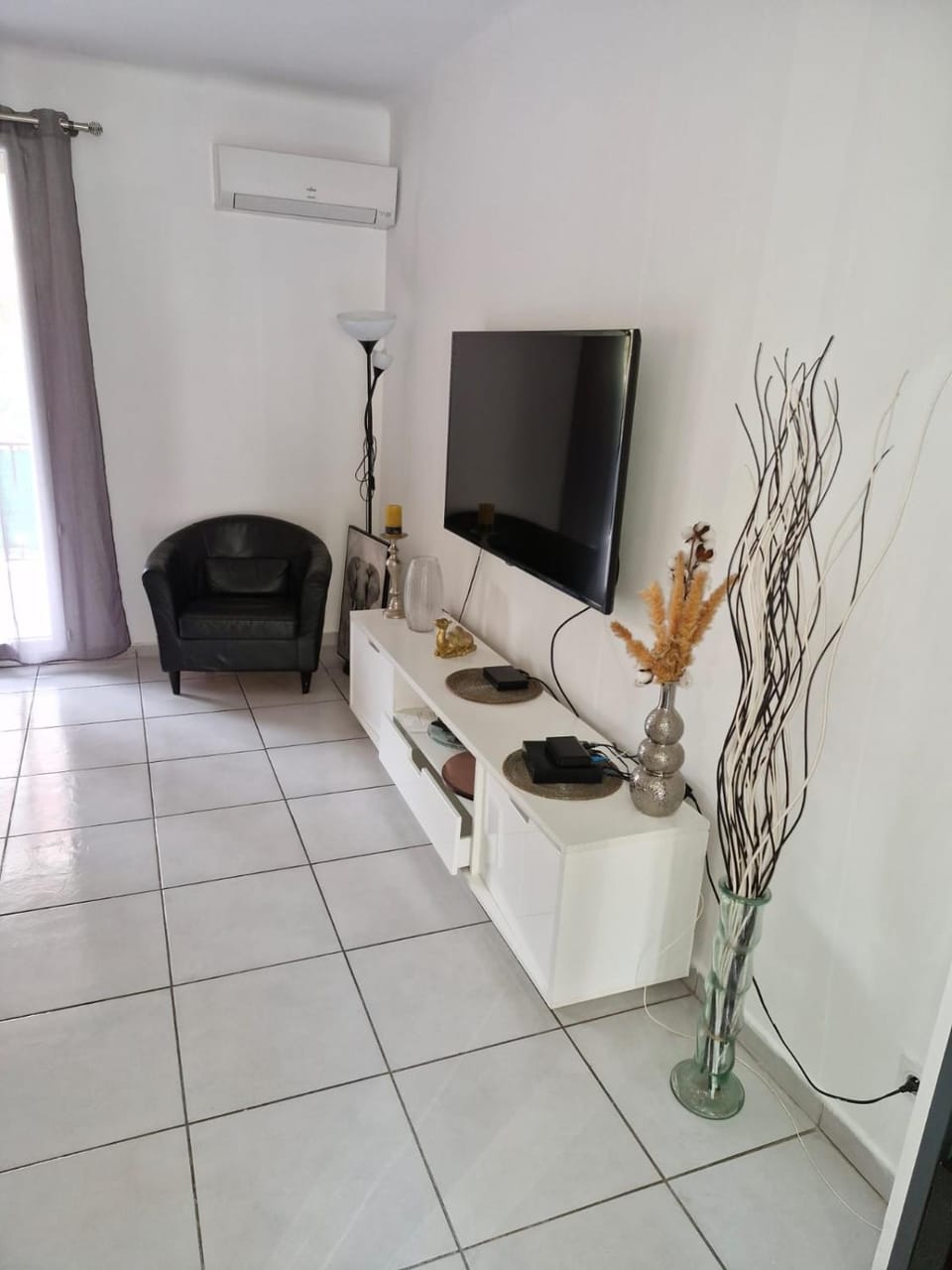 Communal lounge/ TV room, TV and multimedia