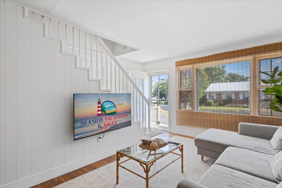The Good Life on Ocean House in Chincoteague Island