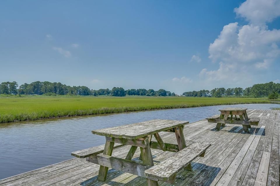 Assateague Inn 213-2R Apartment in Chincoteague Island
