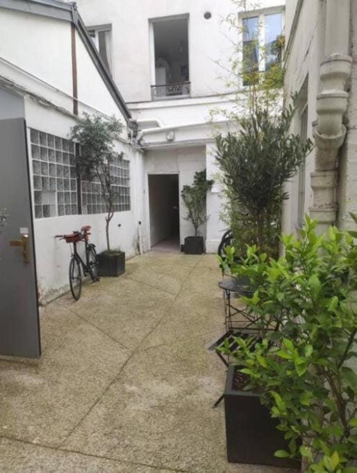PARIS CENTER Charming apartment - Strasbourg Saint Denis Apartment in Paris