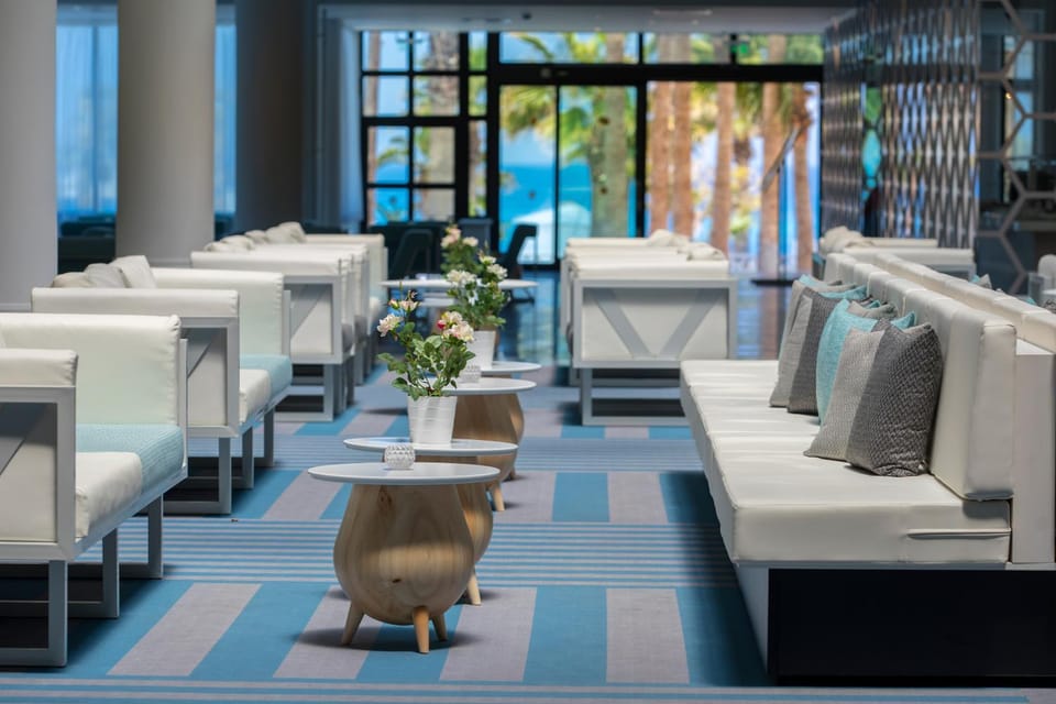 Lobby or reception, Lounge or bar, Meeting/conference room