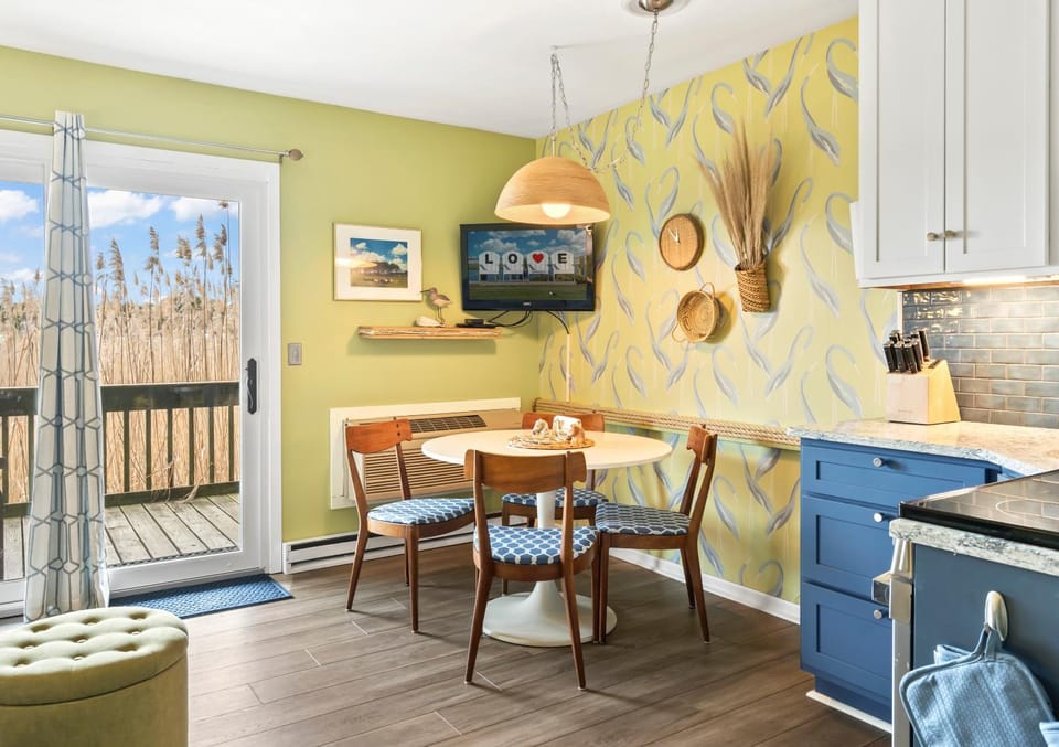 Assateague Inn 110-S Apartment in Chincoteague Island