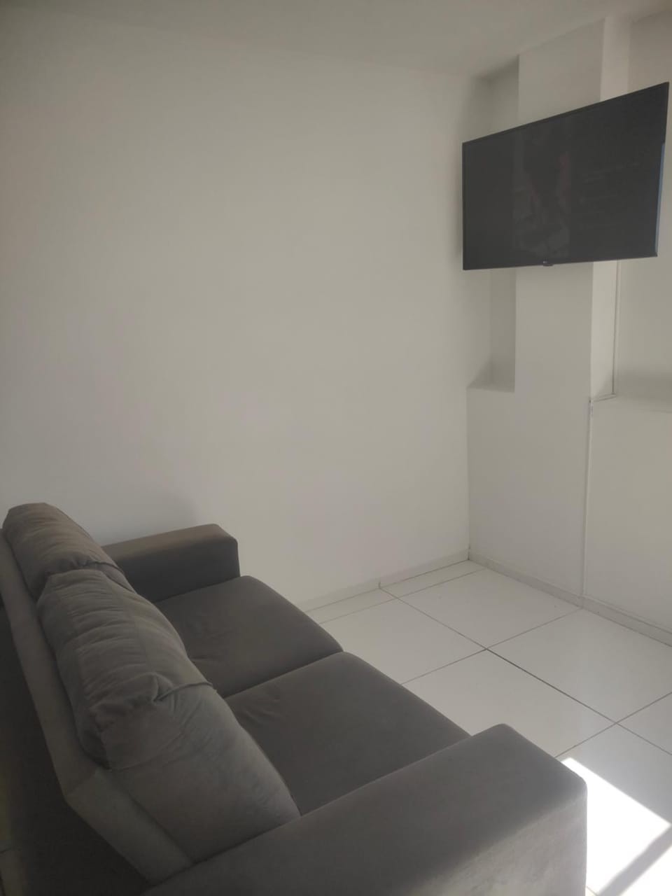 Communal lounge/ TV room, TV and multimedia, Living room, Seating area, Evening entertainment