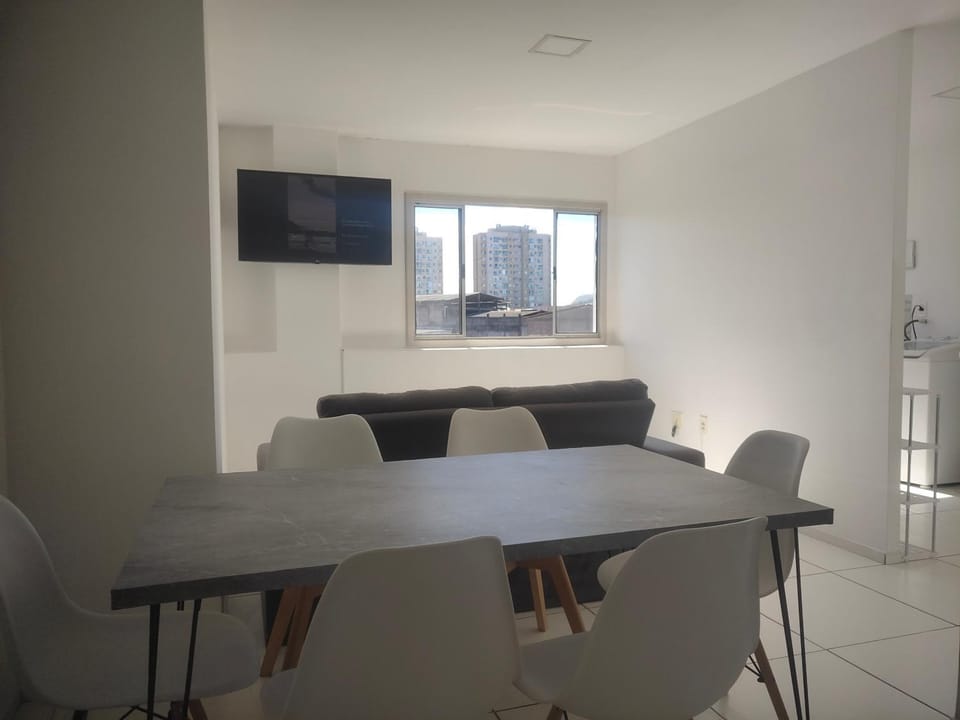TV and multimedia, Kitchen or kitchenette, Living room, Seating area, Dining area