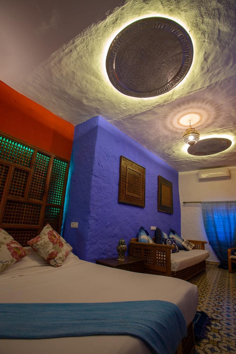 Bed, Photo of the whole room, Bedroom, air conditioner