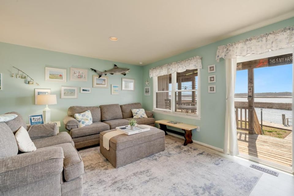 Lighthouse Pointe House in Chincoteague Island