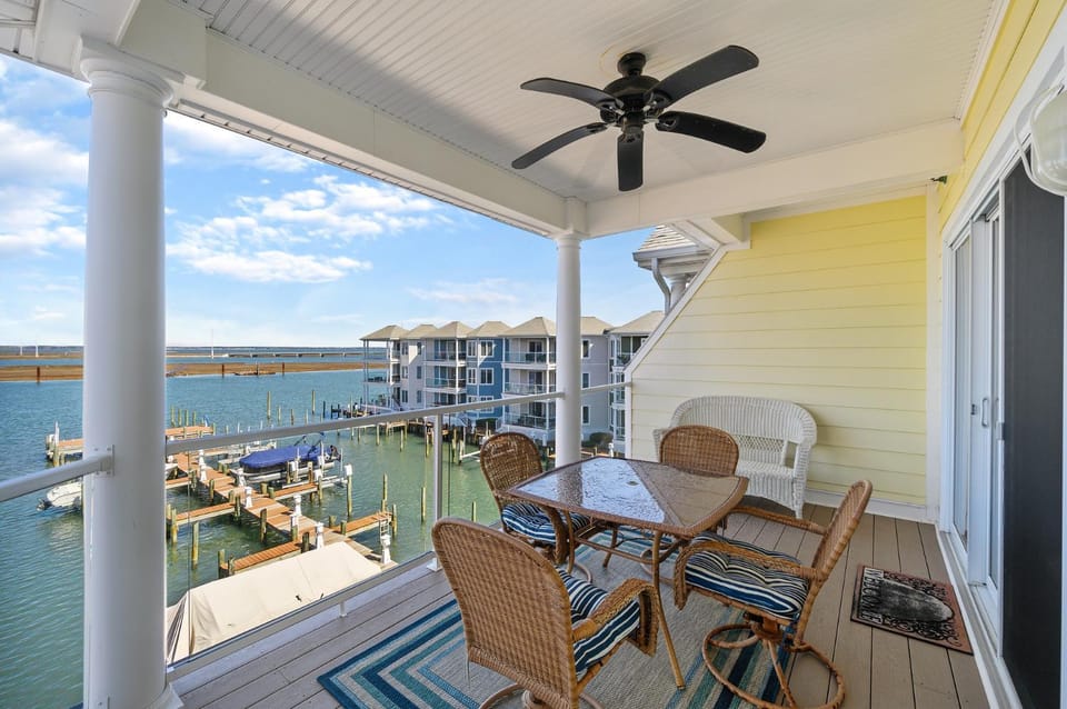 Sunset Bay Villa 309 - Changes in Latitude Apartment in Chincoteague Island