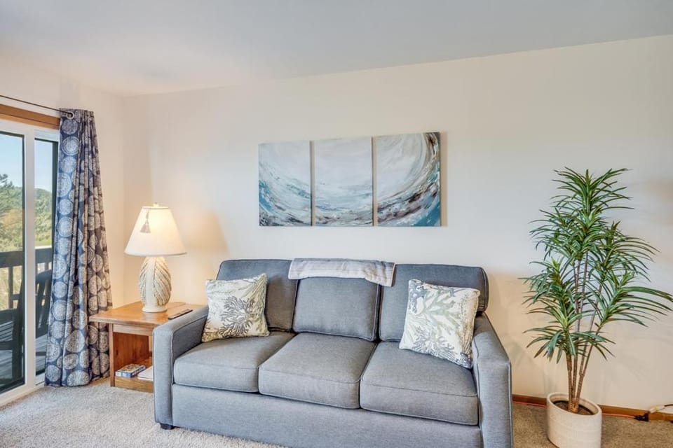 Bellas Beach Retreat - Assateague Inn 211 Apartment in Chincoteague Island