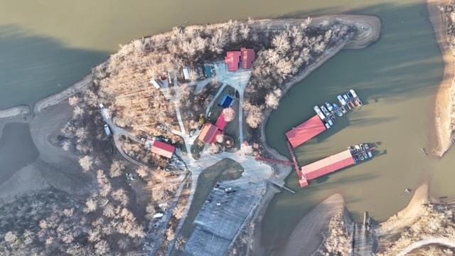 Chaonia Landing Resort Marina & Guide Services Resort in Ozark Mountains