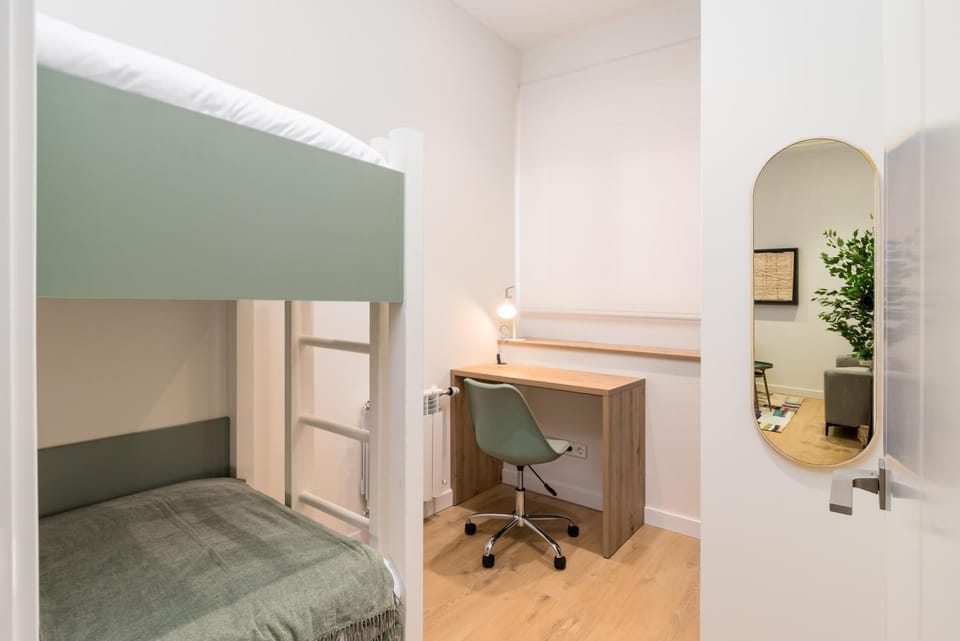 Bed, Photo of the whole room, Bedroom, bunk bed