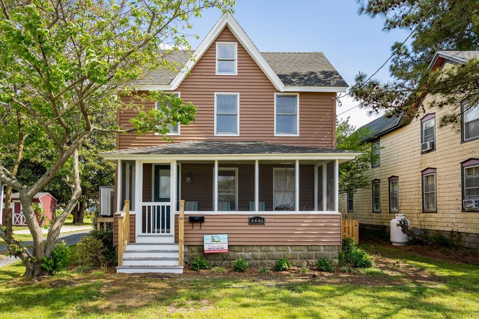 The Mane Escape House in Chincoteague Island