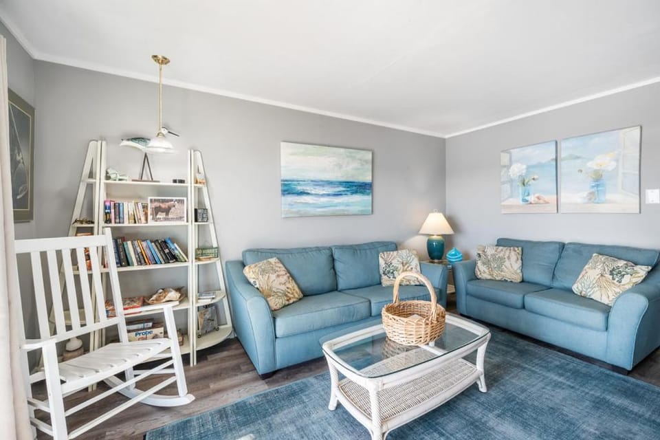 Sunrise Sonata Apartment in Chincoteague Island