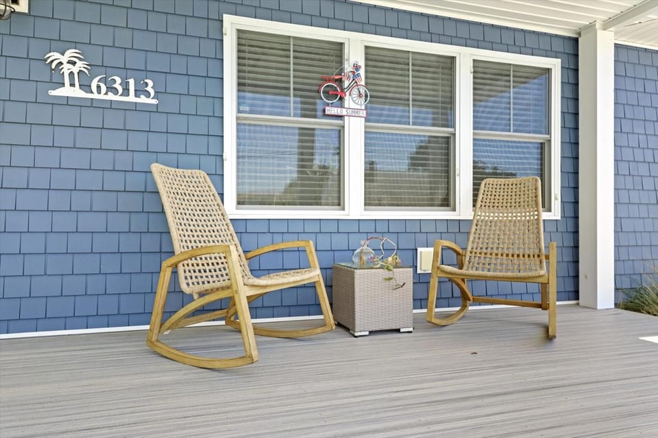 The Blue Crab House in Chincoteague Island
