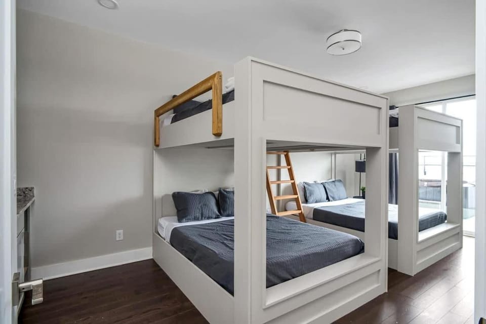 Bed, Photo of the whole room, Bedroom, bunk bed