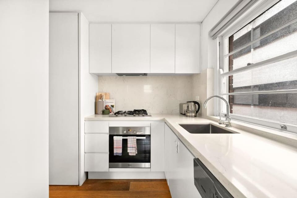 Kitchen or kitchenette, Other, oven, stove