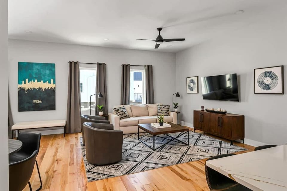 TV and multimedia, Living room, Seating area