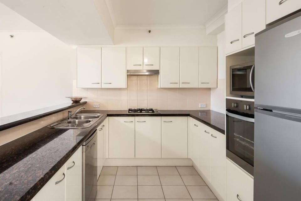 Kitchen or kitchenette, Other, dishwasher, oven, stove