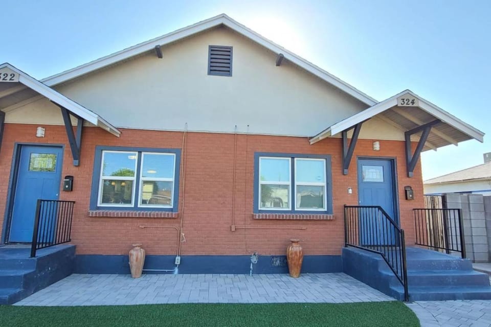 Charming Apt Downtown Phoenix Historic Patio Apartment in Phoenix