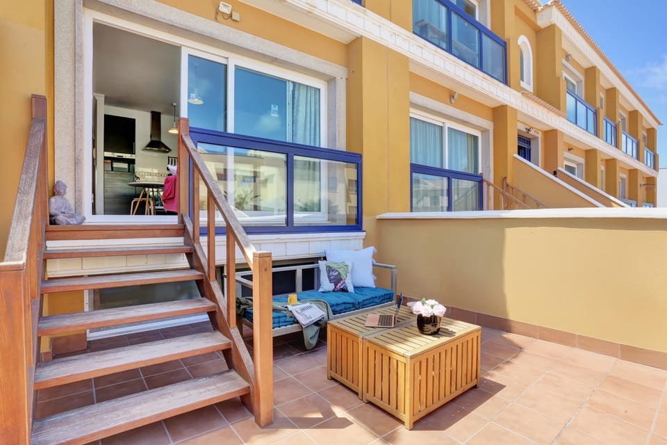 Property building, Balcony/Terrace