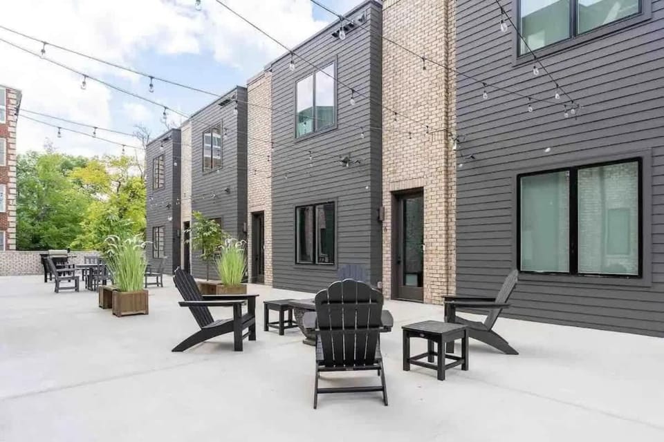 Property building, Patio, Seating area