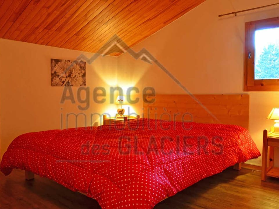 Duplex rénové 8 pers. à 120m des pistes avec parking, balcon, vue montagne, 3 chambres - FR-1-329-95 Apartment in Landry