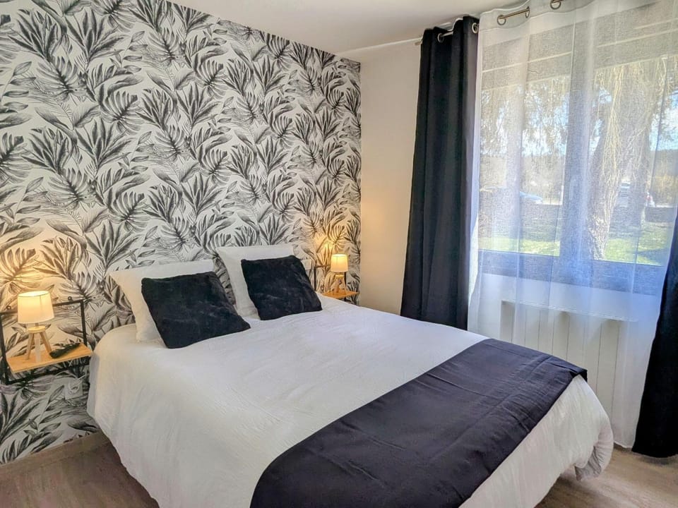 Gîte rénové avec jardin à Vignot - FR-1-585-175 House in Grand Est
