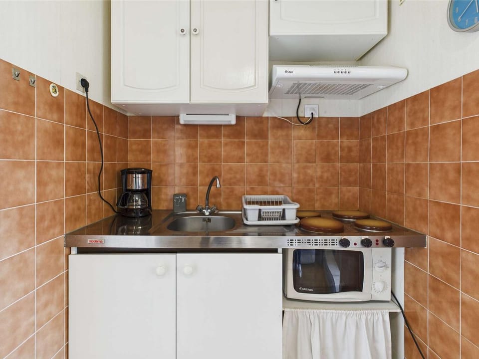 Studio cabine 4 pers, véranda, parking privé - Marseillan-Plage - FR-1-326-854 Cabin in Marseillan