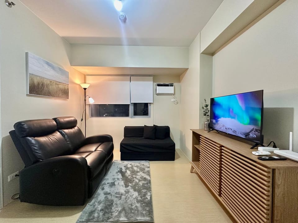 Pool View Cozy 1-Bedroom Unit Avida Aspira Tower 2 Apartment in Cagayan de Oro