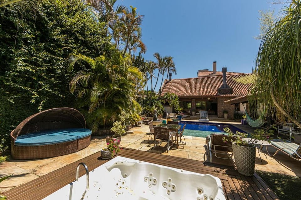 Vila Balinesa Villa in Porto Alegre