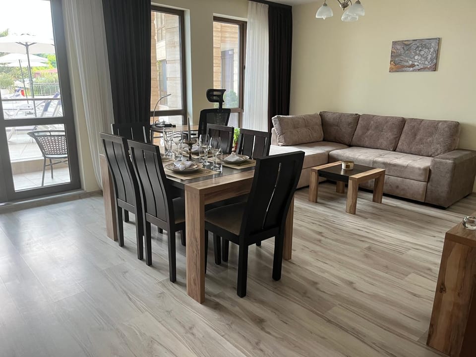 Le bijou- Cabacum Plaza, with Free Parking Apartment in Varna