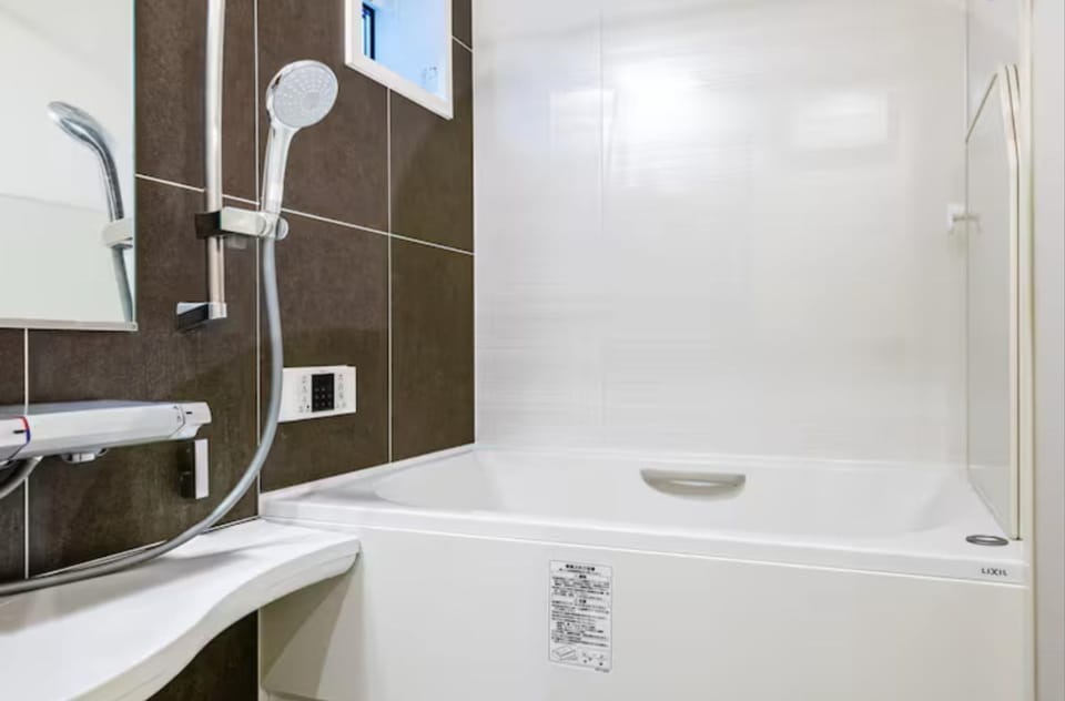 渋谷本町4丁目 Apartment in Shibuya