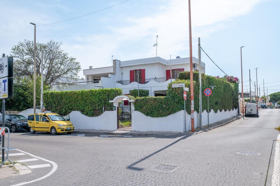 Property building, Neighbourhood, Street view, Parking