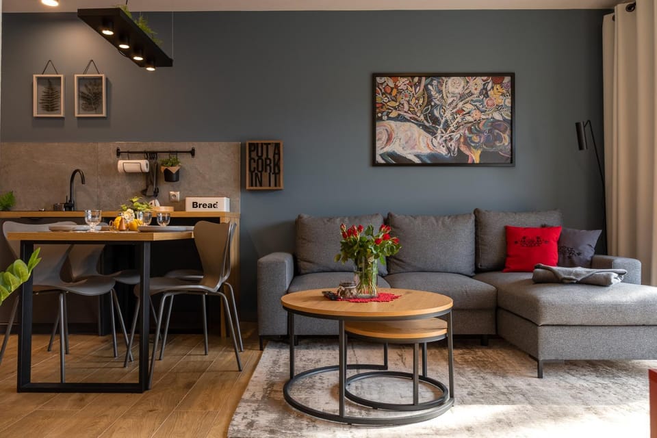 Seating area, Dining area